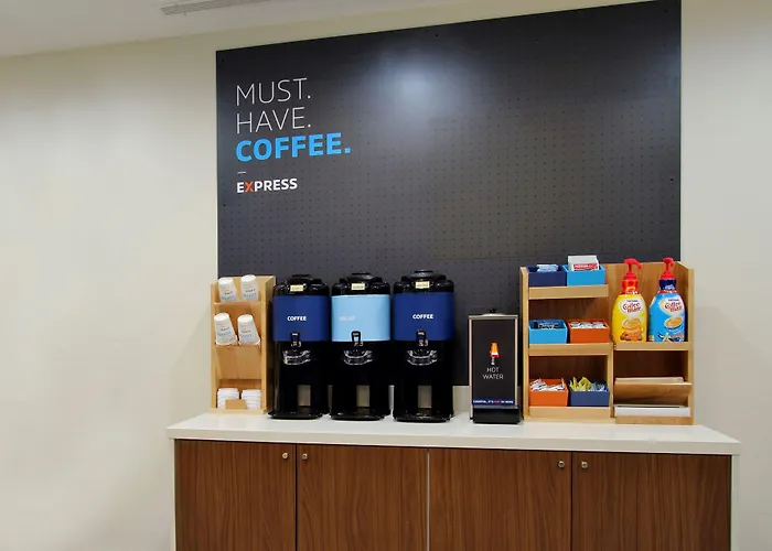 Holiday Inn Express Hotel & Suites Cleveland-Richfield By Ihg