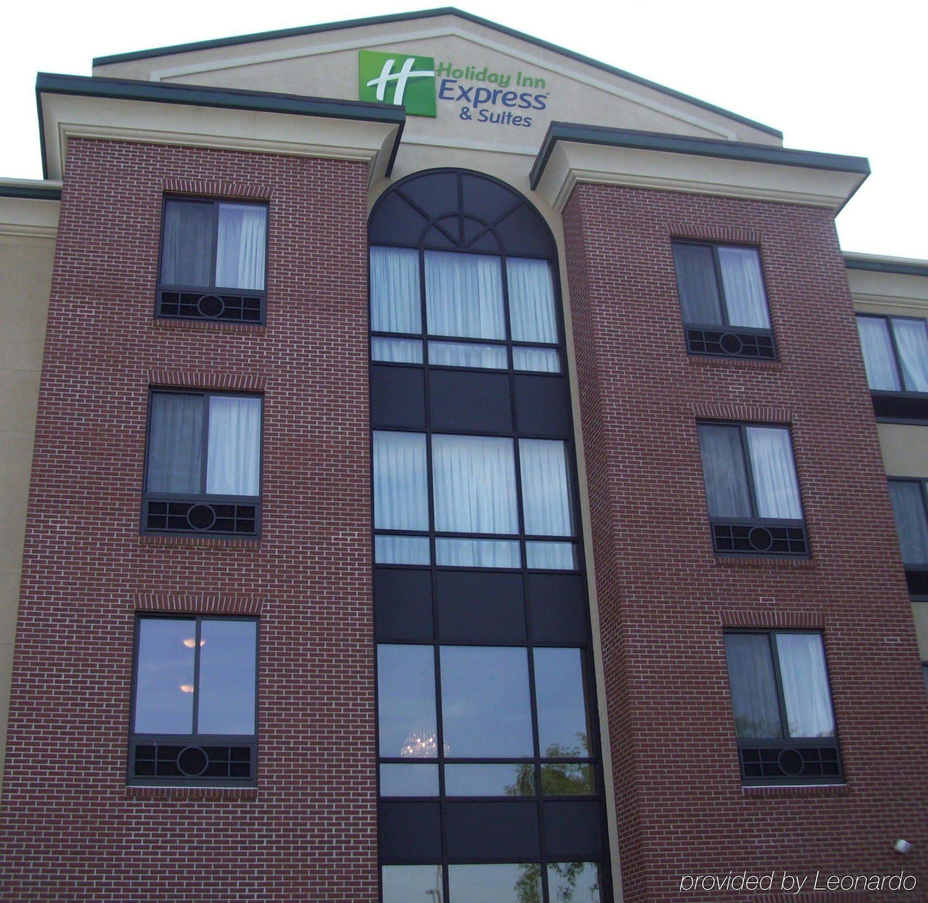 Express & Cleveland-richfield By Ihg 2*
