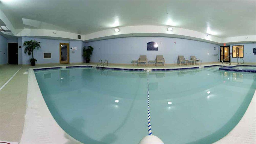 Express & Cleveland-richfield By Ihg Brecksville