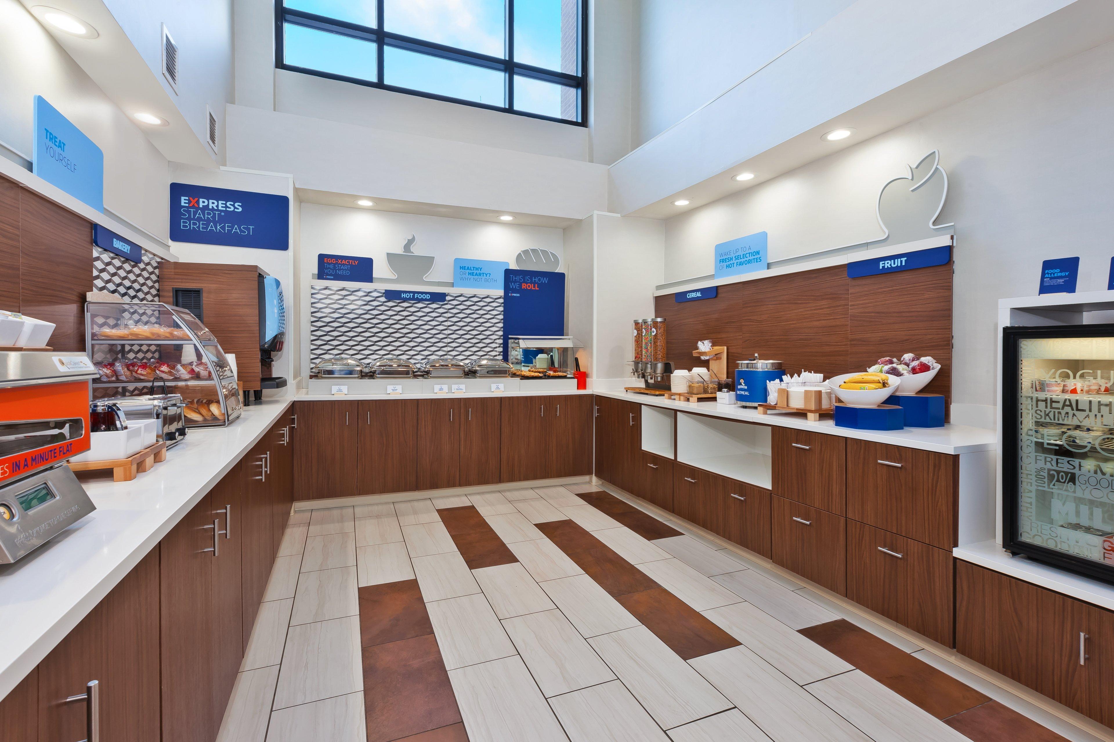 Express & Cleveland-richfield By Ihg Hotel Brecksville