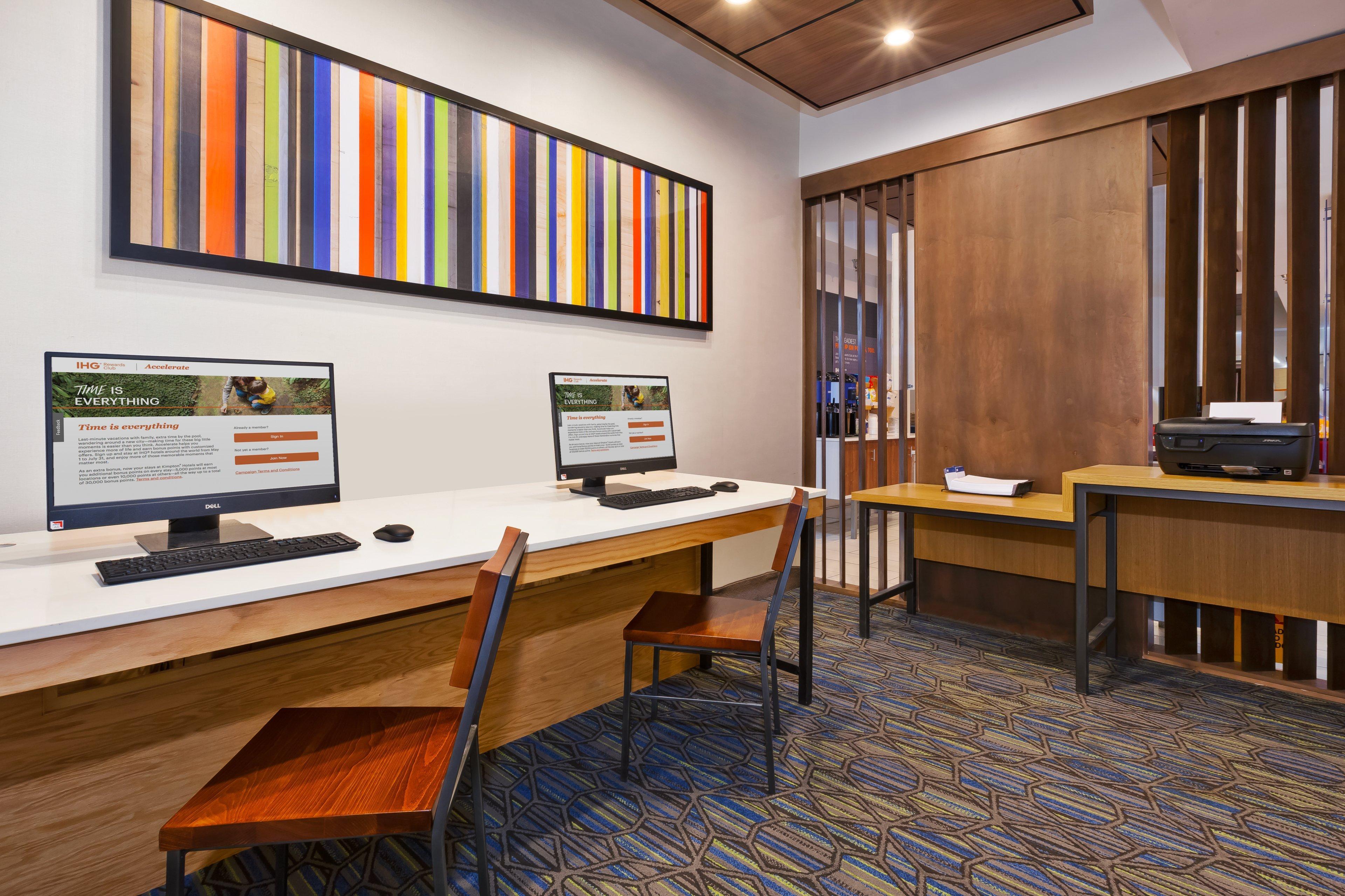 Express & Cleveland-richfield By Ihg 2*