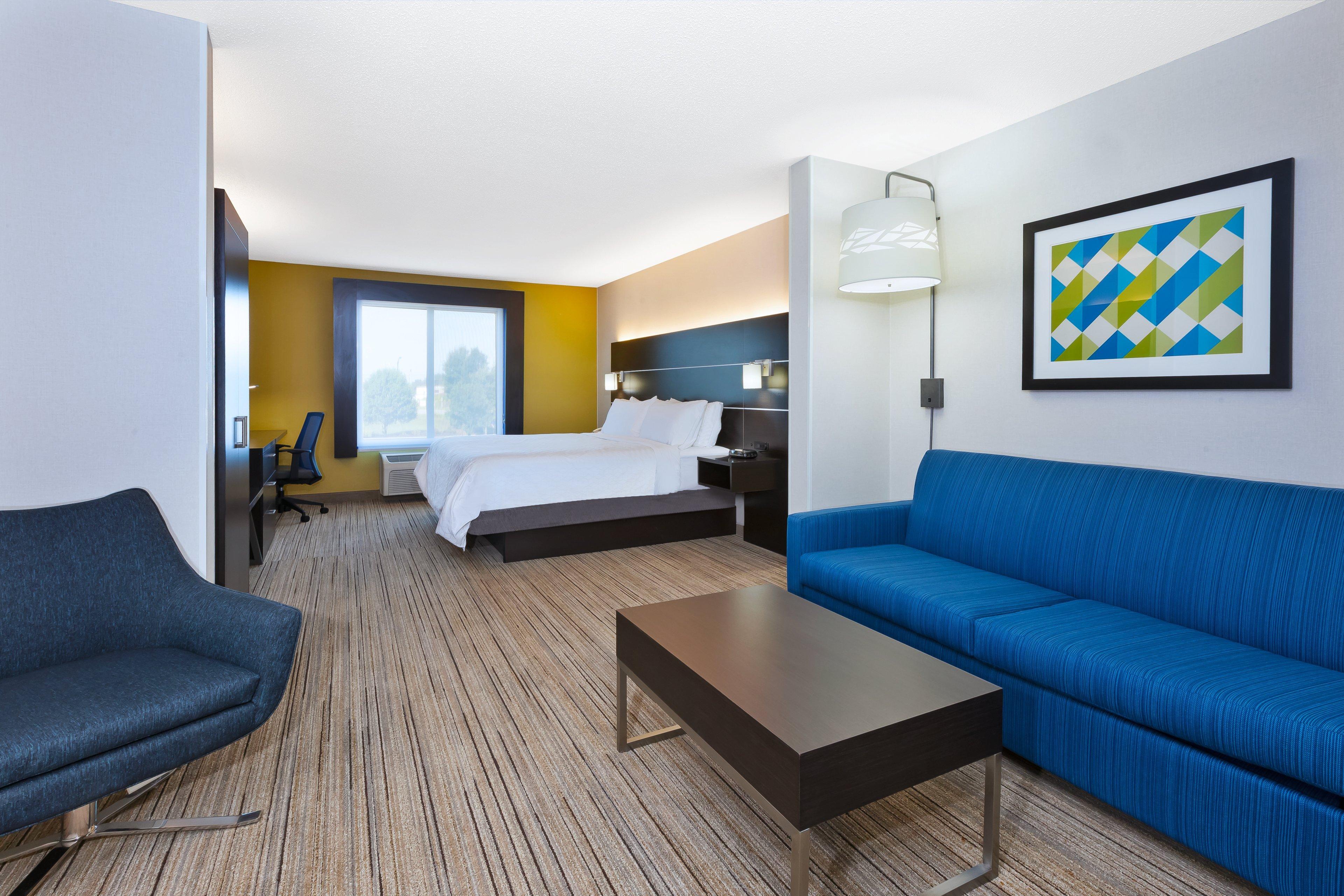 Hotel Express & Cleveland-richfield By Ihg